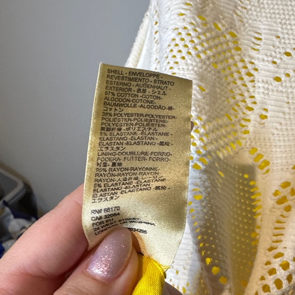 Anthropologie White and Yellow double layer Lace Top XS - Picture 5 of 5